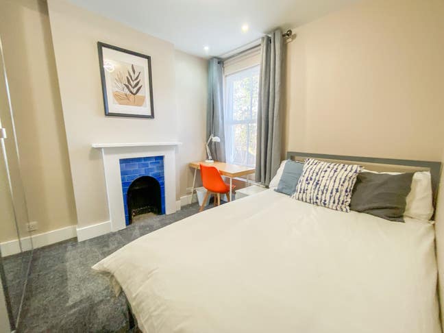 ⭐️🪴Amazing Garden Facing Room in Friendly House! Main Photo