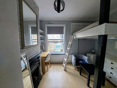  Short Let preferred ,  off Lea Bridge Road Main Photo