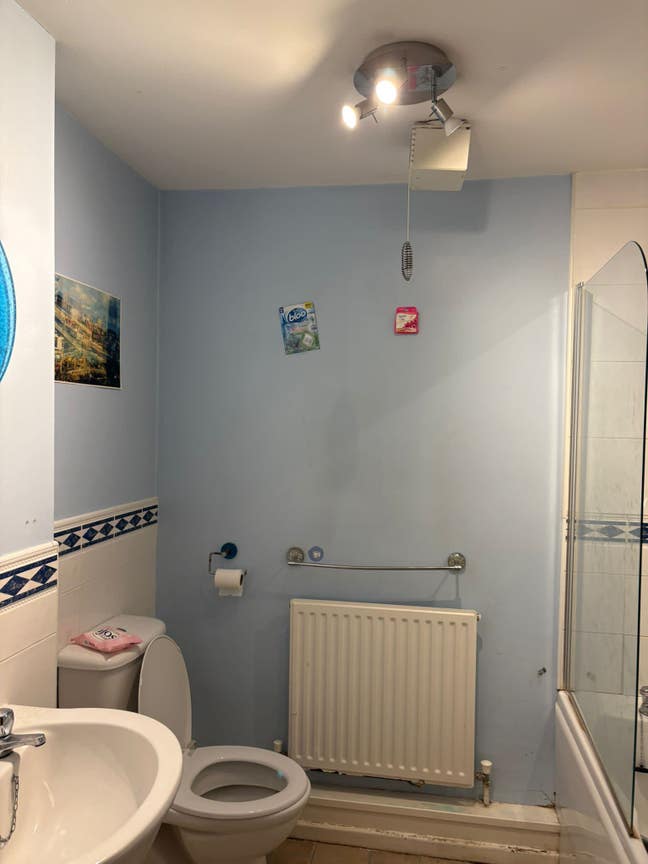 One ensuite room is available Main Photo