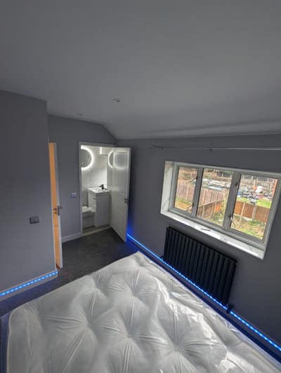 2 Refurbished Amazing Rooms Available now Main Photo