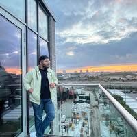 Professional Male seeks a double room Main Photo