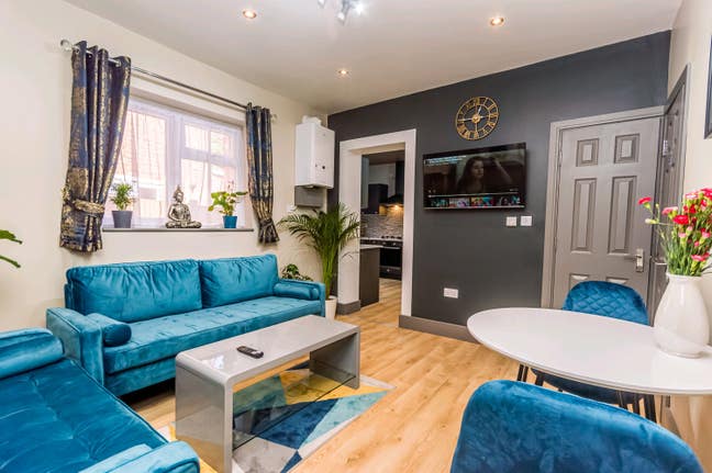 💥A Home in a Hotel Style💥Ensuite Rooms Main Photo