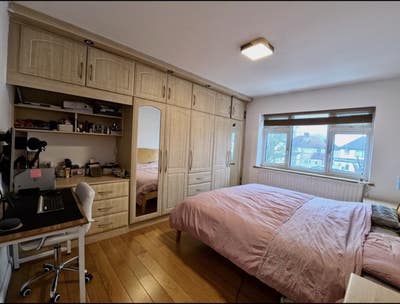 Sharing double room  Main Photo