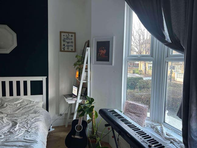Big cosy Stokey room  Main Photo