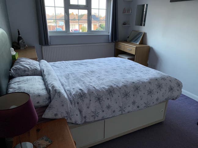 Large double room for rent Main Photo
