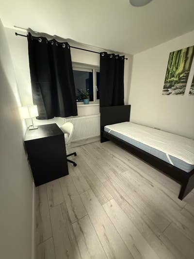 Room Main Photo