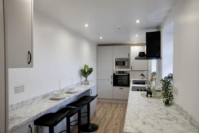 Double Room with En-Suite Main Photo