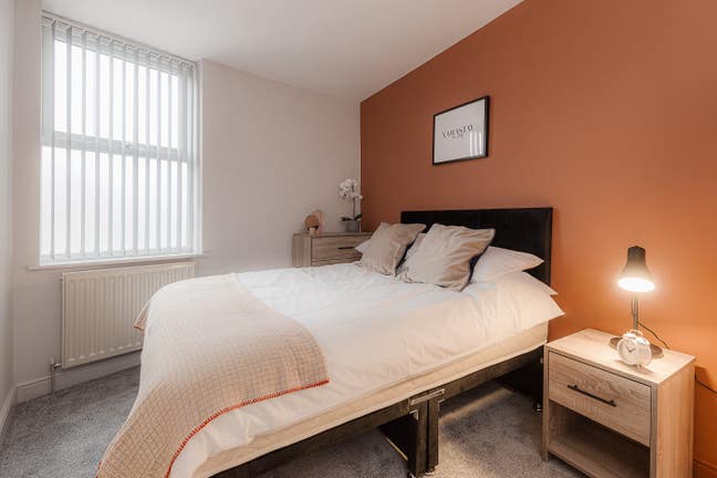 Furnished rooms available in Garston Main Photo