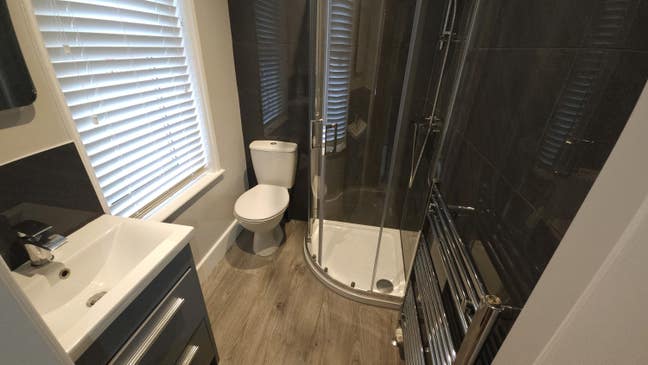 Zero Deposit En suite+kitchenette. Bills Included Main Photo