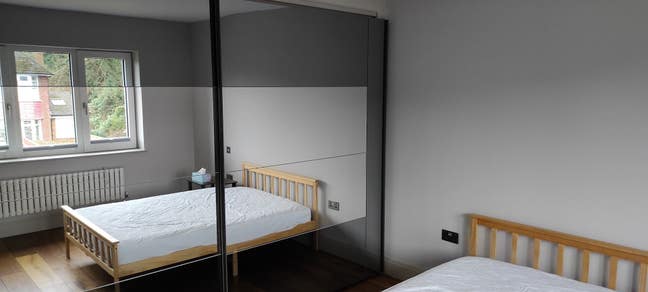 Large Double Room  Main Photo