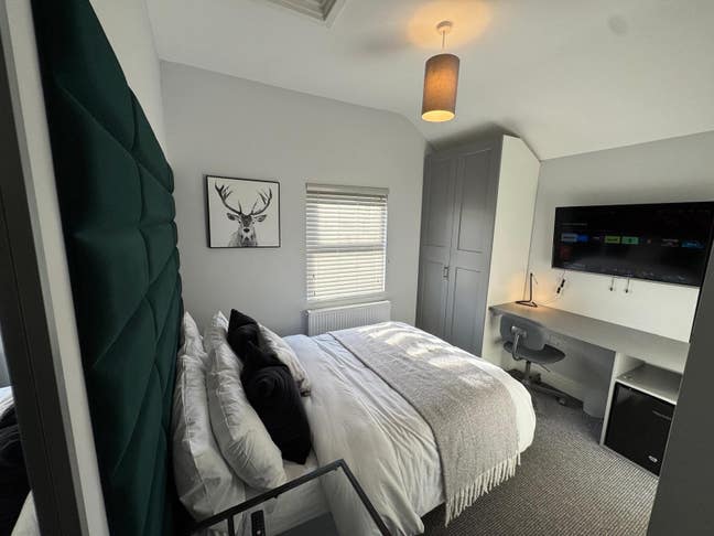  Stunning  Co-Living Suite Available NOW  Main Photo