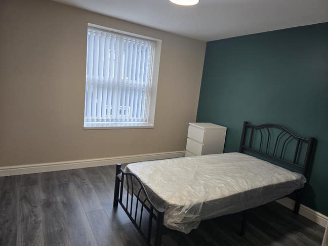 ×Rooms to rent Close to staffs uni & stoke station Main Photo