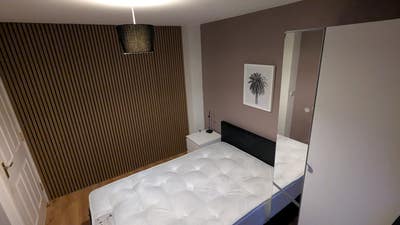 Double room in lovely house Main Photo