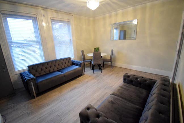 Fully furnished, newly renovated duplex apartment Main Photo
