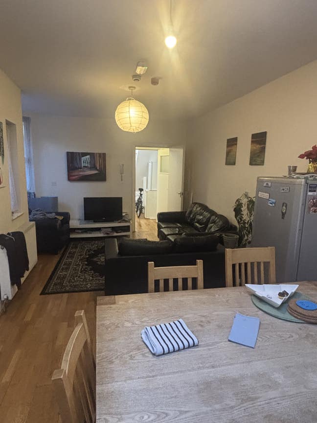 En Suite room available in Manor House Main Photo