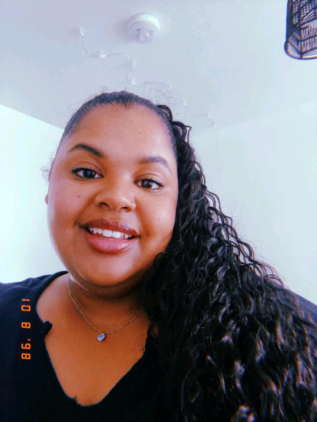 Looking for a homely flat share or buddy up  Main Photo