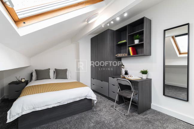 1 Room Brand New Ensuite Room Available Now Main Photo