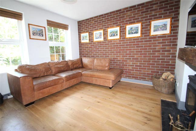 Room to Rent in Netley Abbey Main Photo