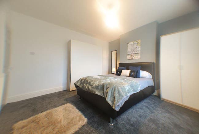 🚨Spacious Double Room🚨 Main Photo