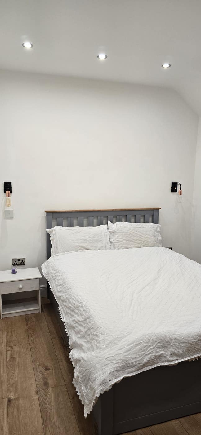 Double room to let Main Photo