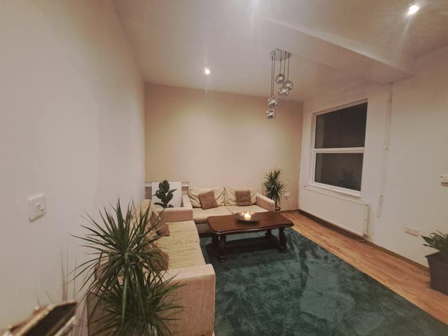 A lovely room close to City centre Main Photo