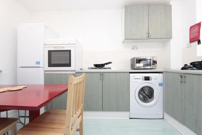 3 Beautiful Double Rooms Close to Canary Wharf Main Photo