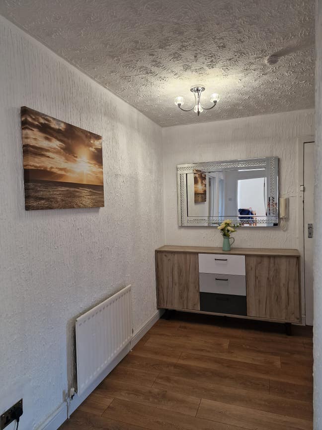 Room 550&pound;/month all inclusive/Superkingsize bed Main Photo