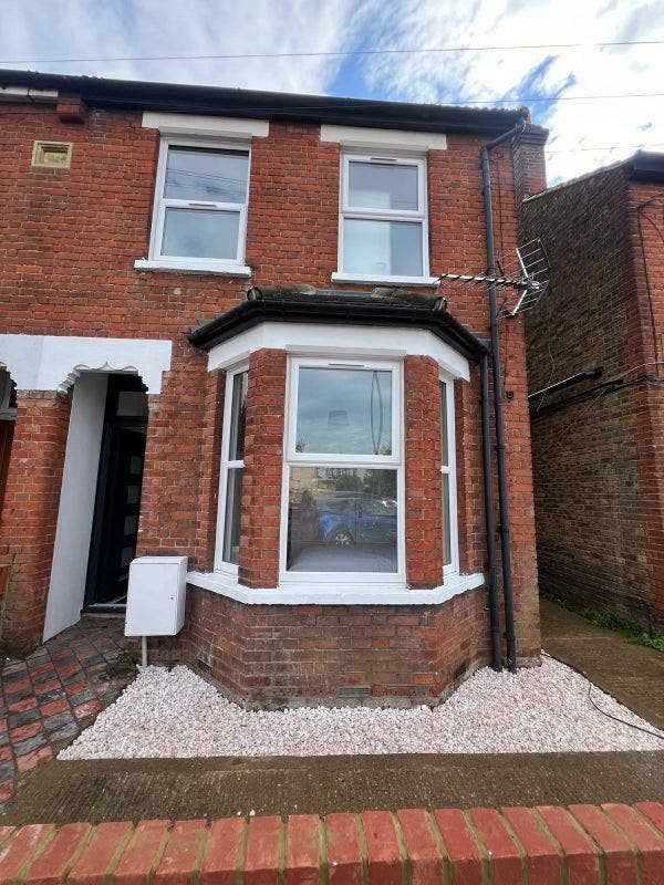  Luxury large double w/ensuite nr Stn & town ctr  Main Photo