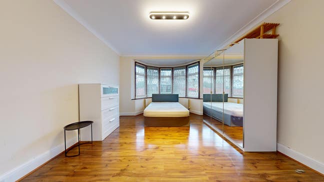 Large Double Room,Dollis Hill, All Bills Inclu Main Photo