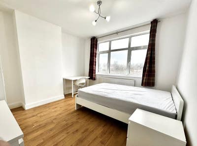 New Property in Wimbledon Main Photo