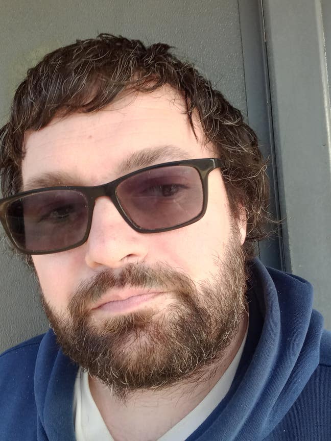 Professional Male seeks a double room Main Photo