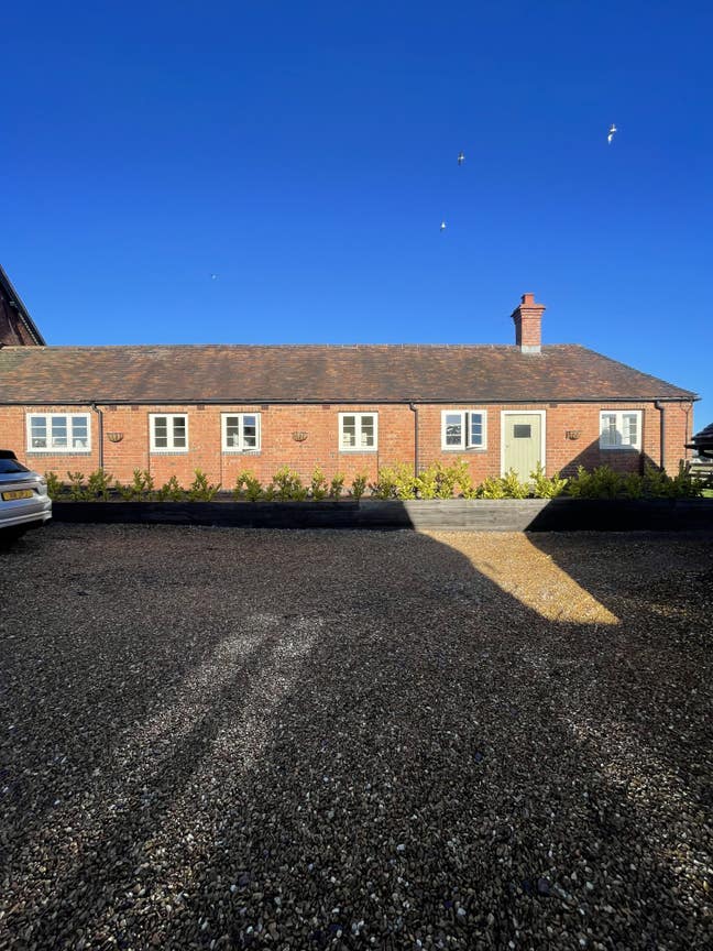Farm stay 1x King size double Shared Accom Main Photo