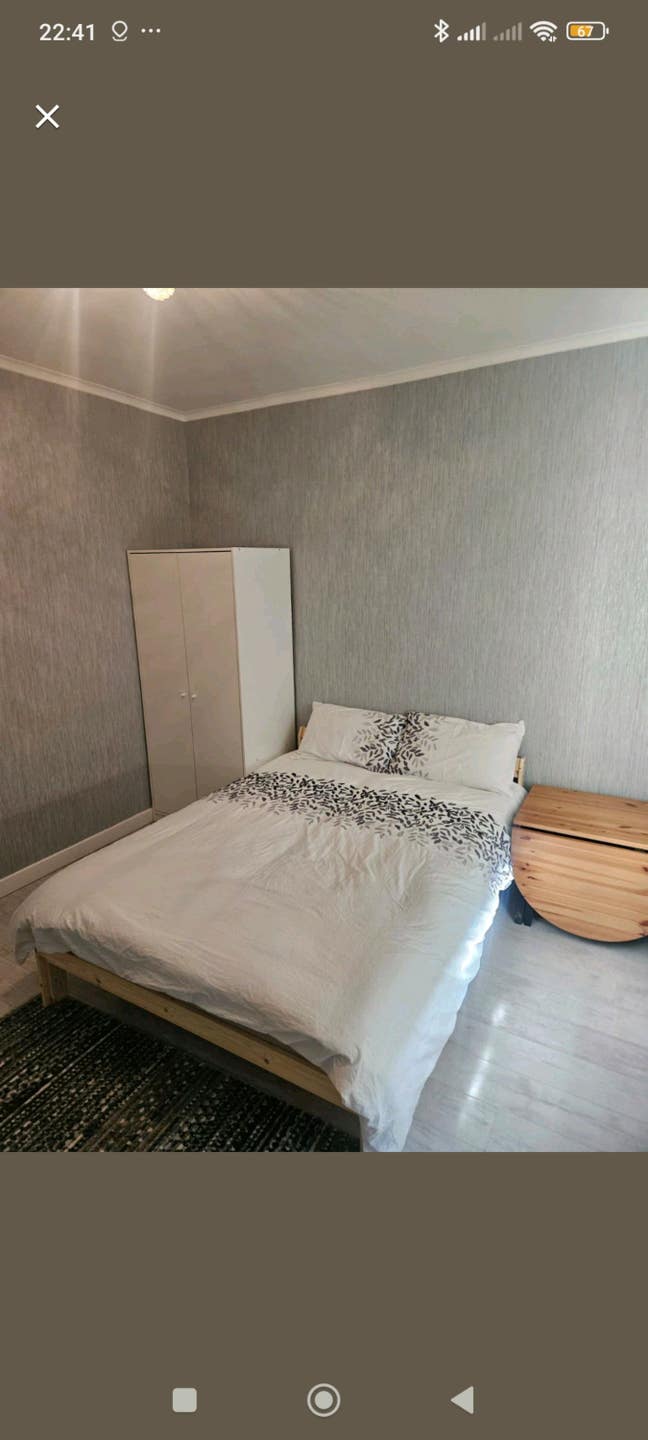 All bills included Double room double bed very cle Main Photo