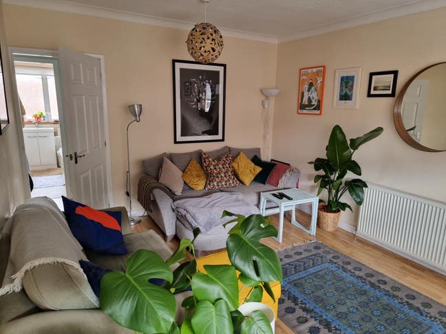 Short term spare room - Southside Glasgow  Main Photo