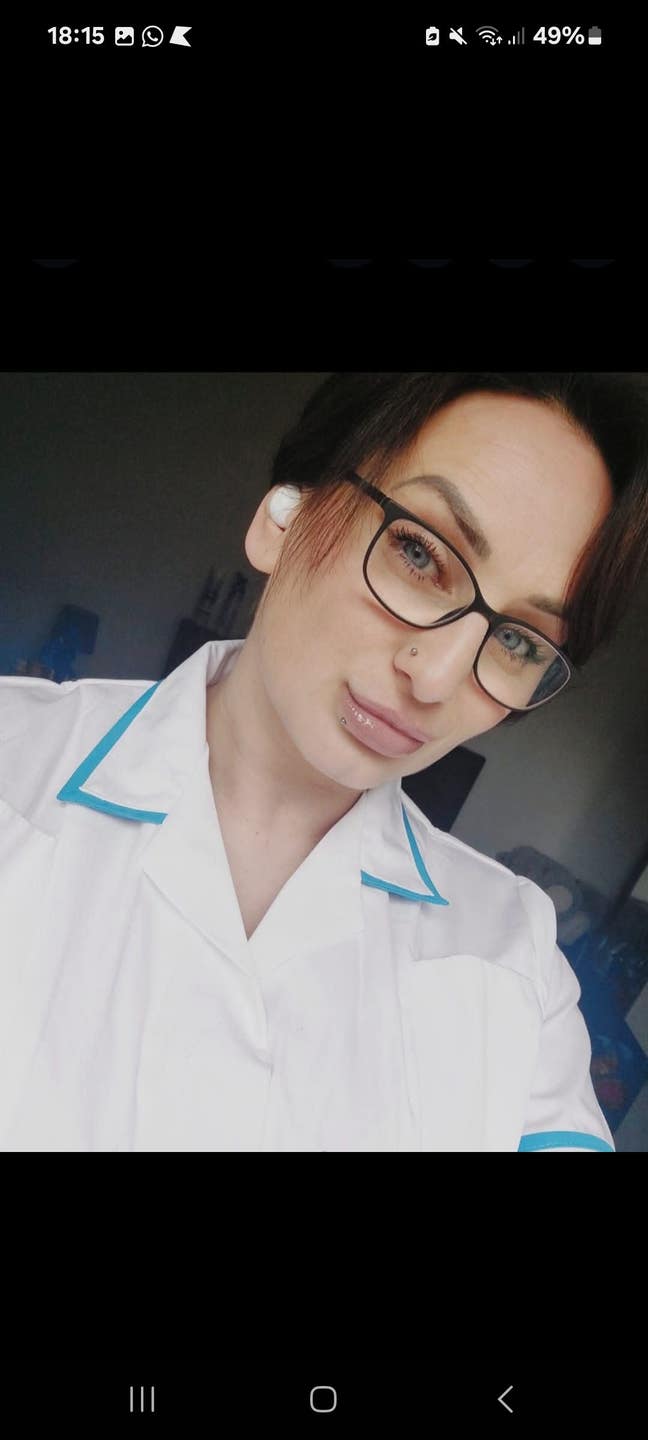 Room with bills all in wanted for student nurse  Main Photo
