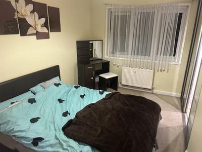 Large furnished room available  Main Photo