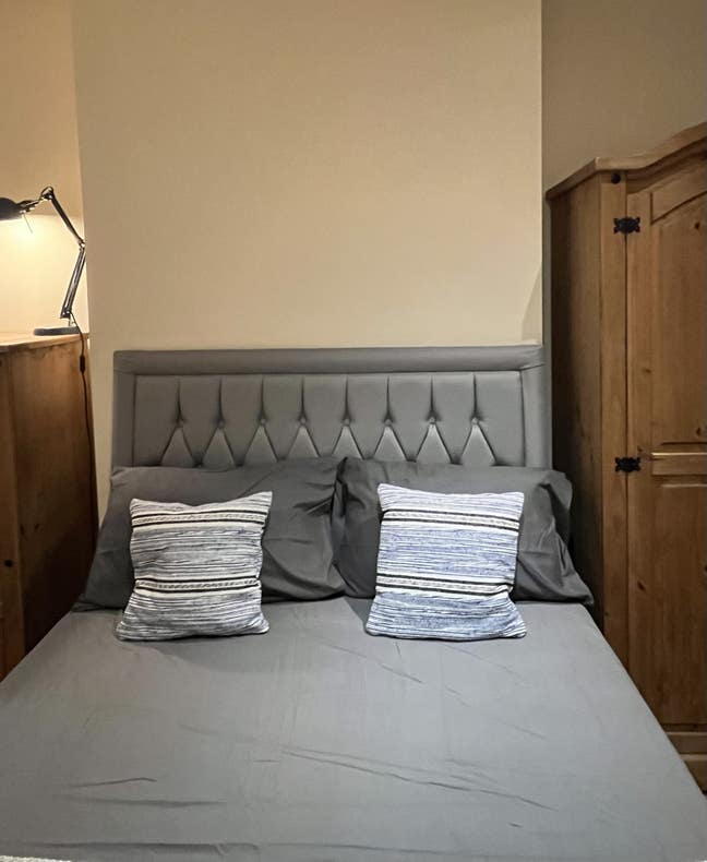 Large Double  Room in Shared House Main Photo