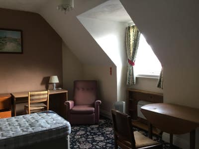 Single Room. BH5 1Hr.  Main Photo