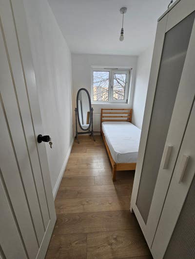 Single Room  Main Photo