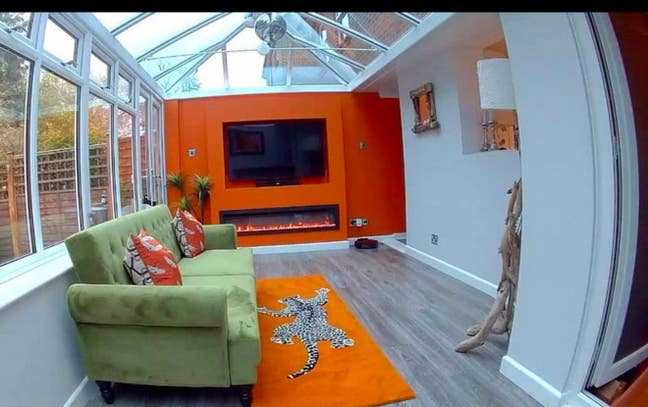 A Stylish - Double room  with own Shower En-suite Main Photo