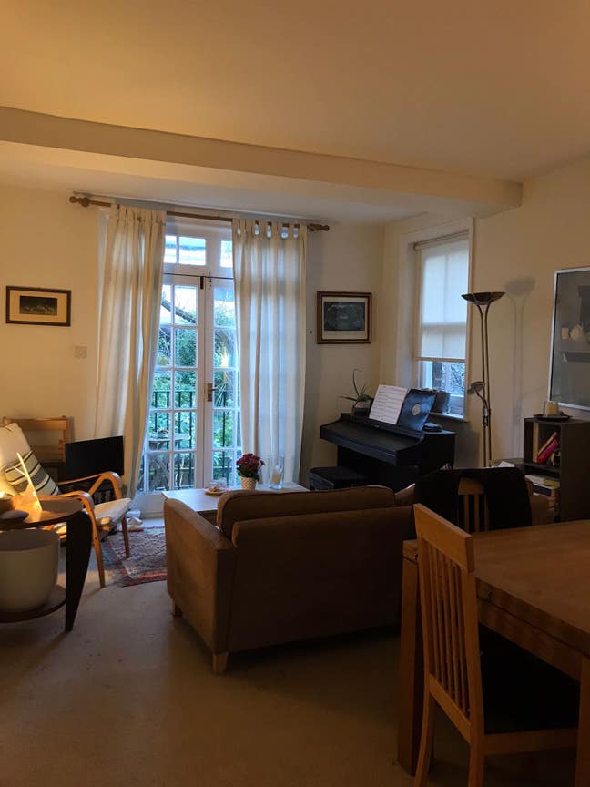 Room in a two bed flat in Kennington  Main Photo