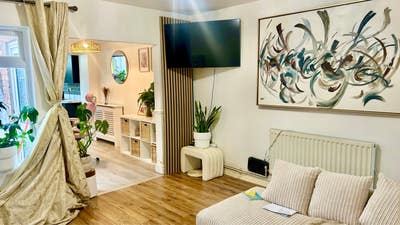 Single Room for Rent in a beautiful clean home  Main Photo