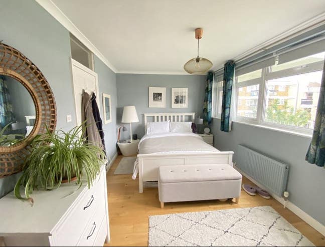 Bright Room in Stylish 2-Bed Flat (all bills incl) Main Photo