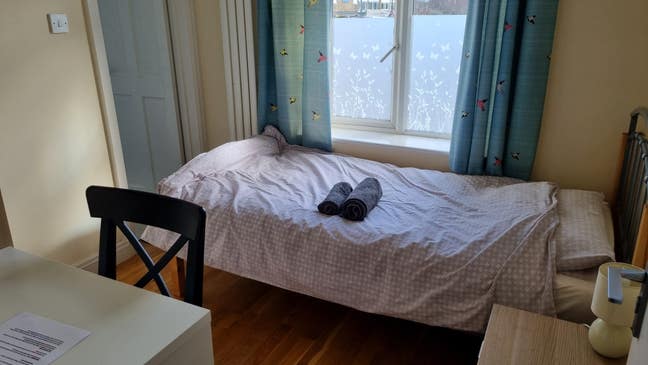 Single Room to Let -  Mon to Fri Main Photo