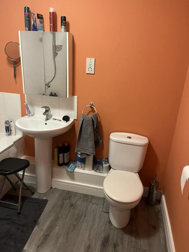 Double room to rent Main Photo