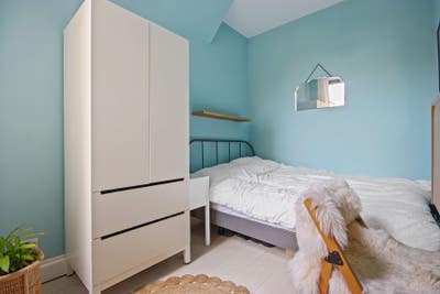 Double Room in Charming North London Flat Main Photo