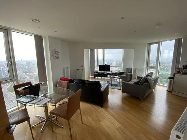 Double Bedroom Available to move ASAP (2/2) Main Photo