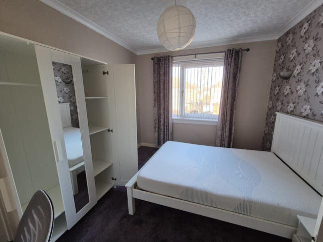 Fully Furnished Double Rooms available now! Main Photo