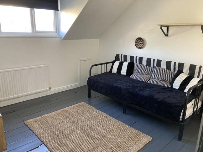 Two large attic rooms in Nether Edge  Main Photo