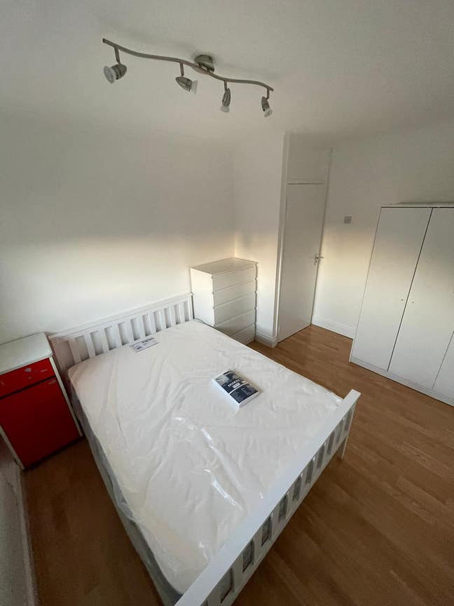 Perfect Double room for 1 person Canning Town E16 Main Photo